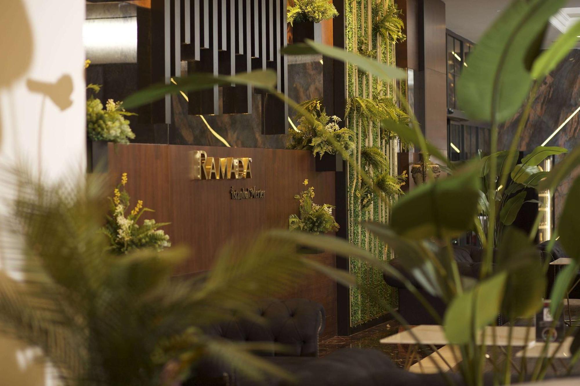 Ramada By Wyndham Istanbul Merter Esterno foto Interior of the hotel