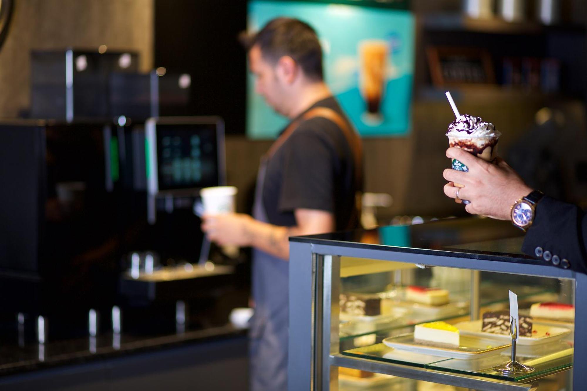 Ramada By Wyndham Istanbul Merter Esterno foto A coffee shop in Bangkok, Thailand