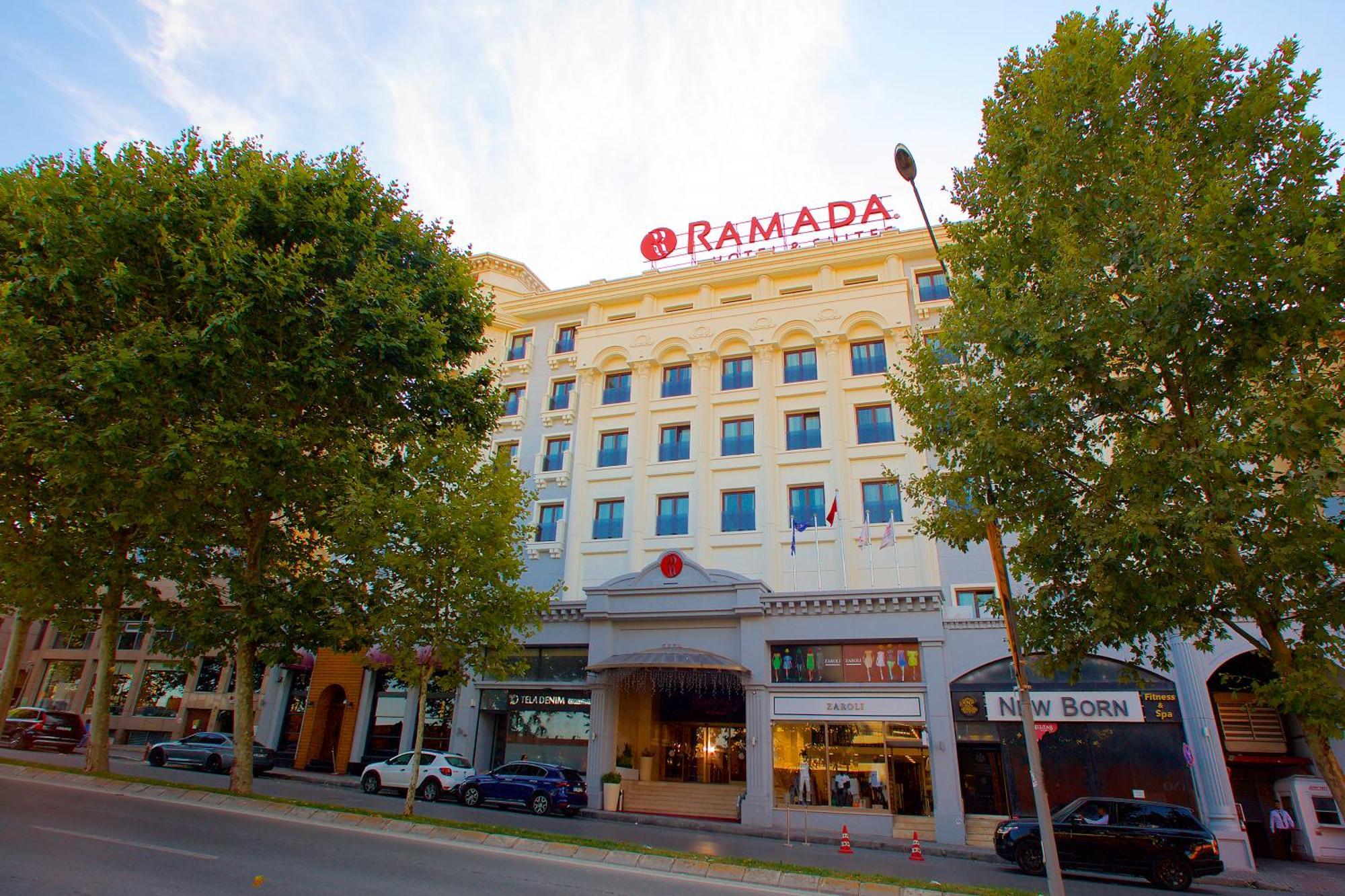 Ramada By Wyndham Istanbul Merter Esterno foto